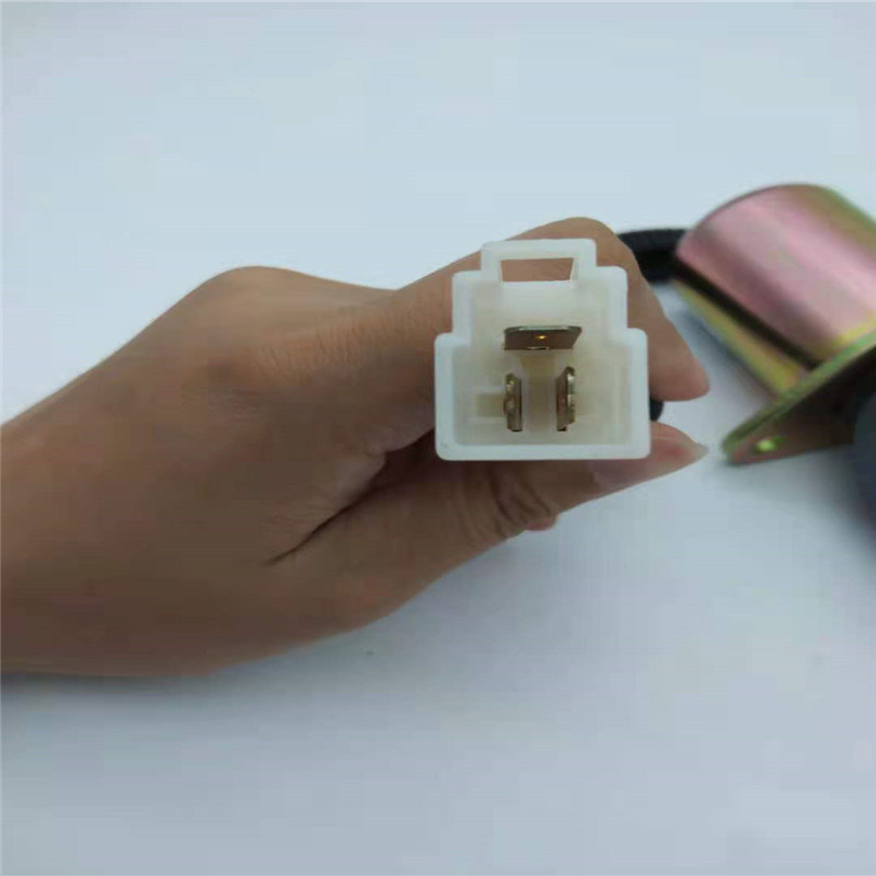 1753ES-24A3UC5B1S1 / 119807-77800 توقف صمام الملف اللولبي مناسب لـ YANMAR 4TNE98 / 94 / C88